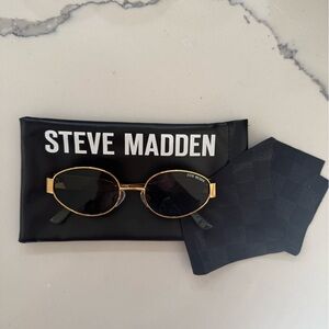 Steve Madden NEW Gold and Black Sunglasses